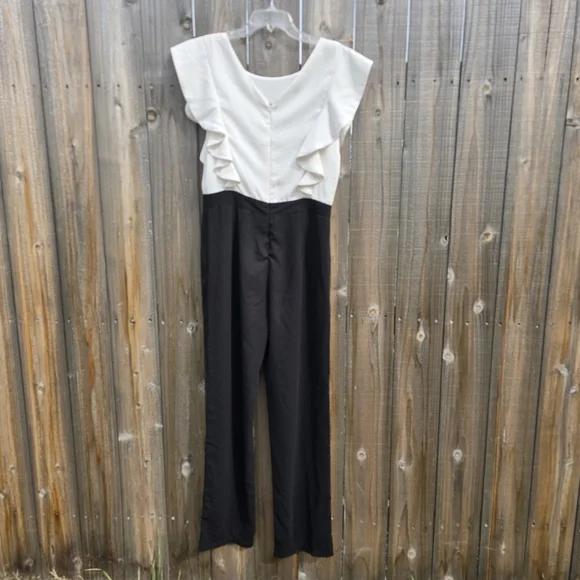 ASOS Jumpsuit Womens 8 Black White Ruffle Sleeve Colorblock Party One Piece - Picture 11 of 16